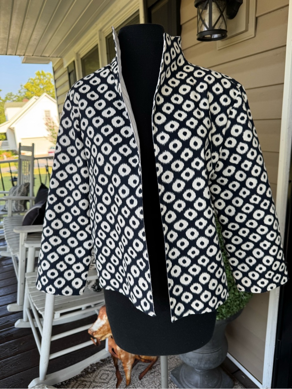 Black & White Geometric Open-Front Women's Jacket